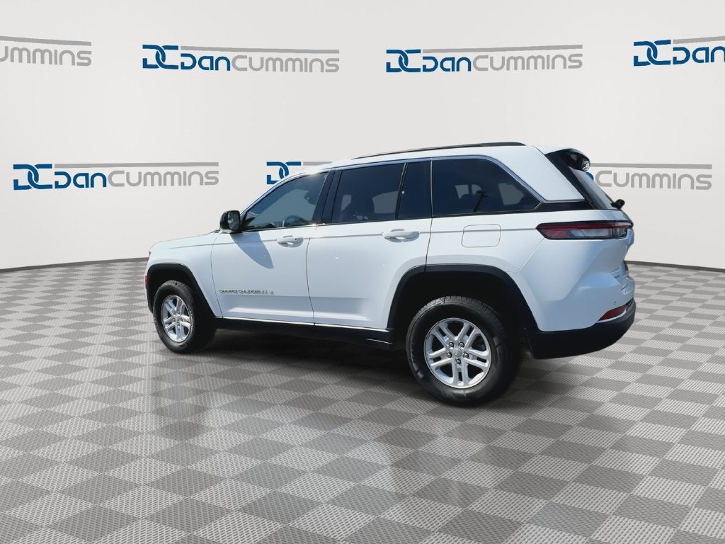 2024 Jeep Grand Cherokee Laredo
