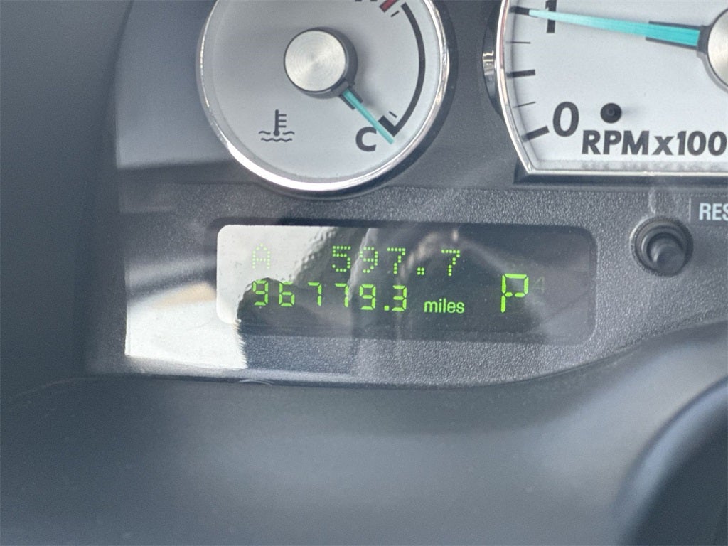 2004 Ford Thunderbird Base