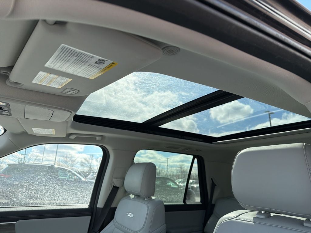 2025 Ford Expedition Platinum