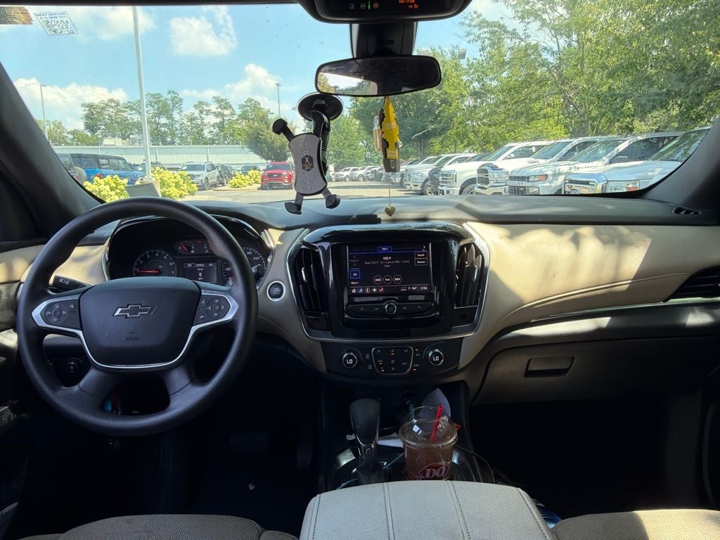 2023 Chevrolet Traverse LS