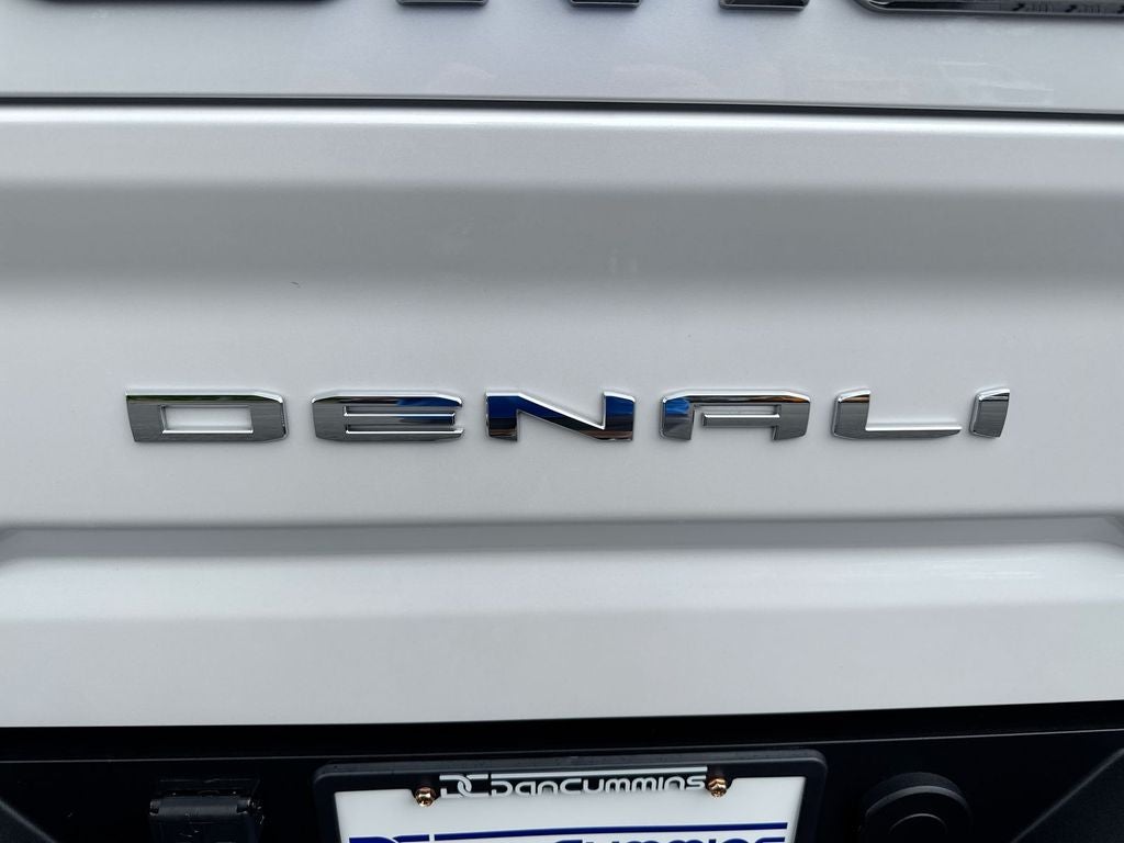 2025 GMC Sierra 2500HD Denali Ultimate