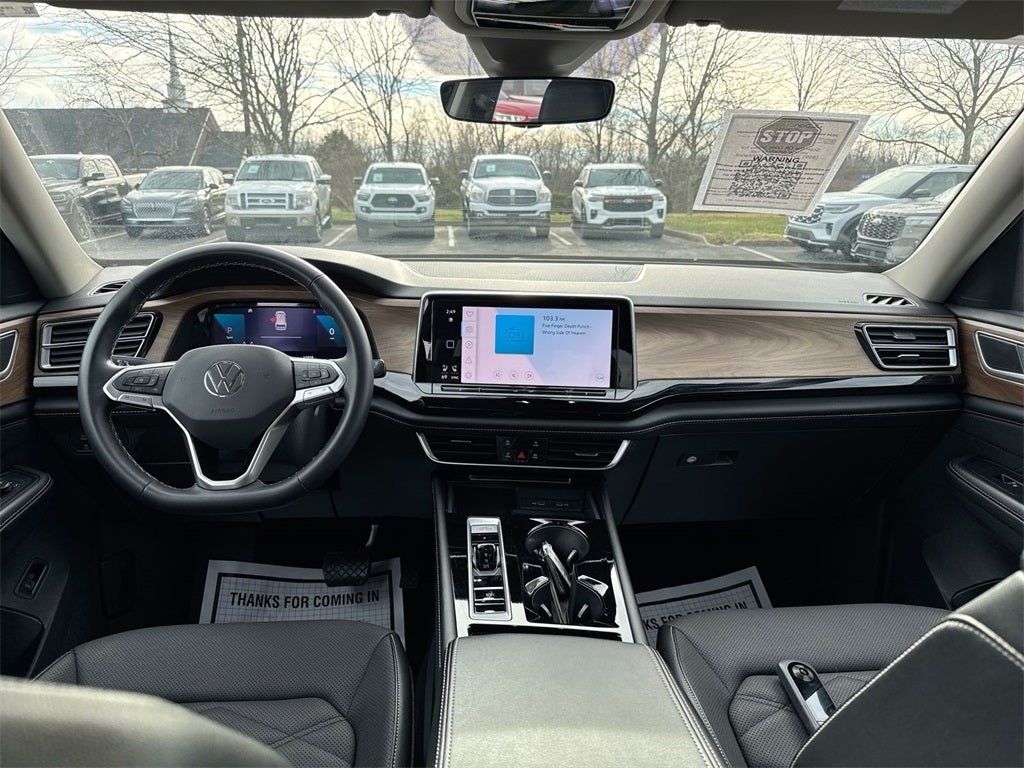 2024 Volkswagen Atlas 2.0T SE w/Technology