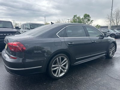2017 Volkswagen Passat 1.8T R-Line