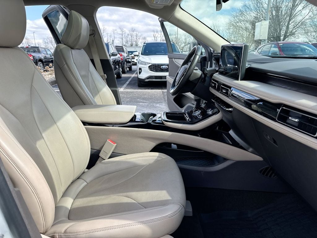 2022 Lincoln Nautilus Reserve