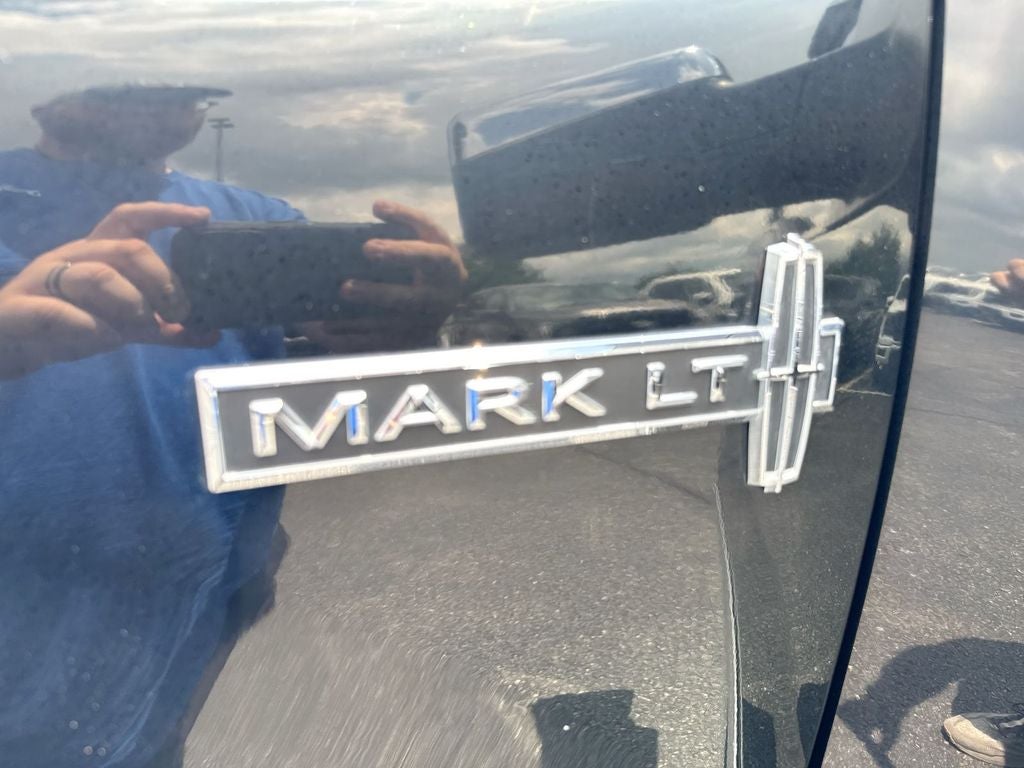 2006 Lincoln Mark LT Base