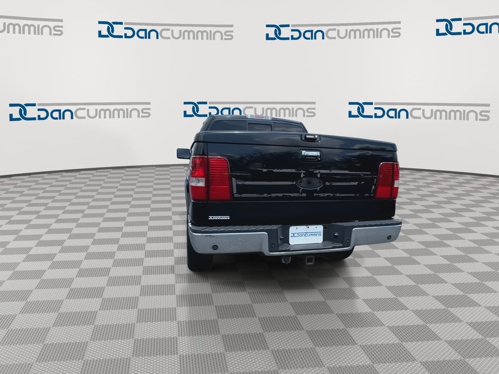 2006 Lincoln Mark LT Base