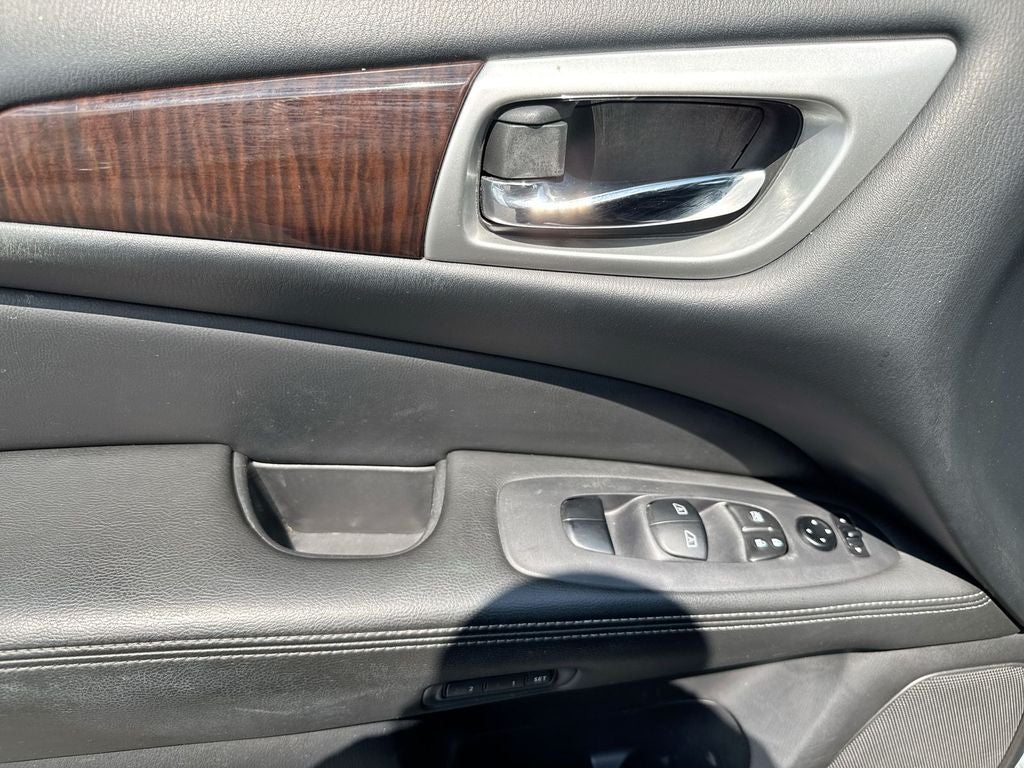 2015 Nissan Pathfinder SL