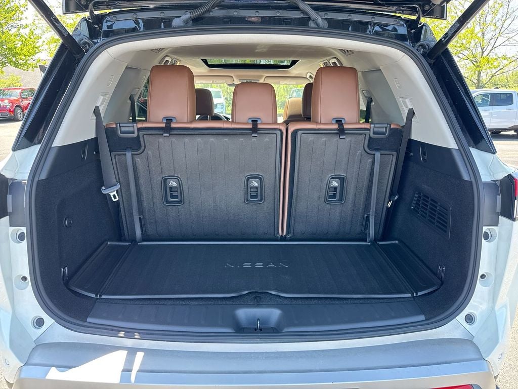 2022 Nissan Pathfinder Platinum