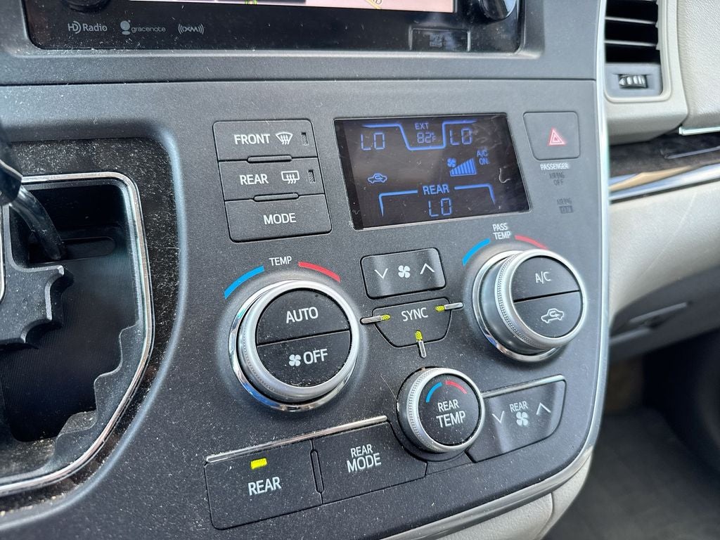 2016 Toyota Sienna XLE Premium