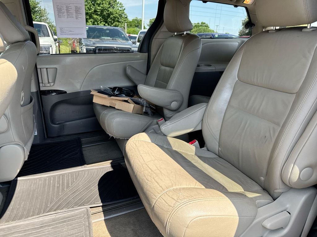 2016 Toyota Sienna XLE Premium