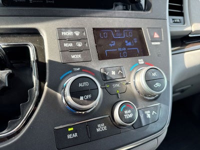 2017 Toyota Sienna XLE