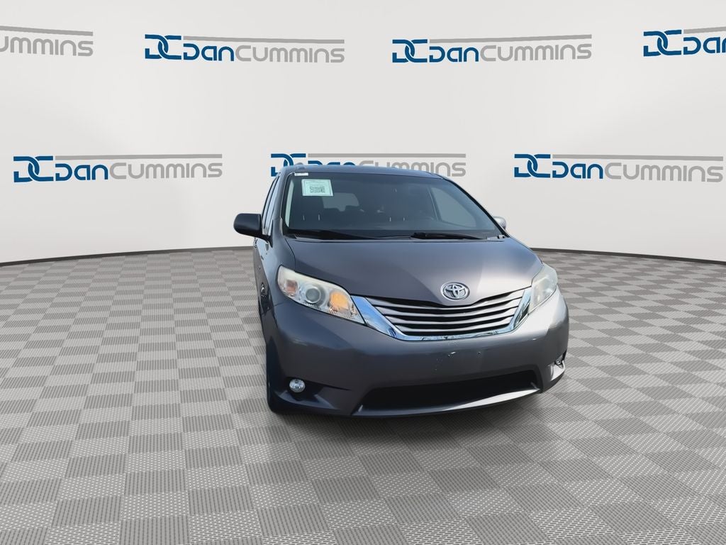 2017 Toyota Sienna XLE