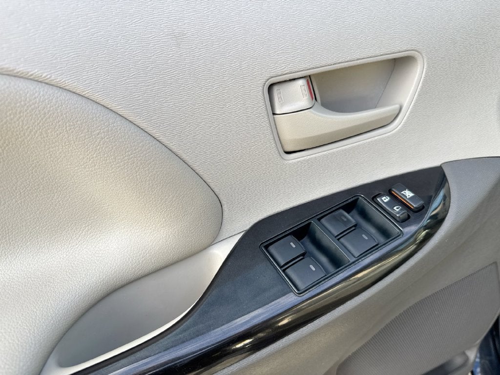 2014 Toyota Sienna LE