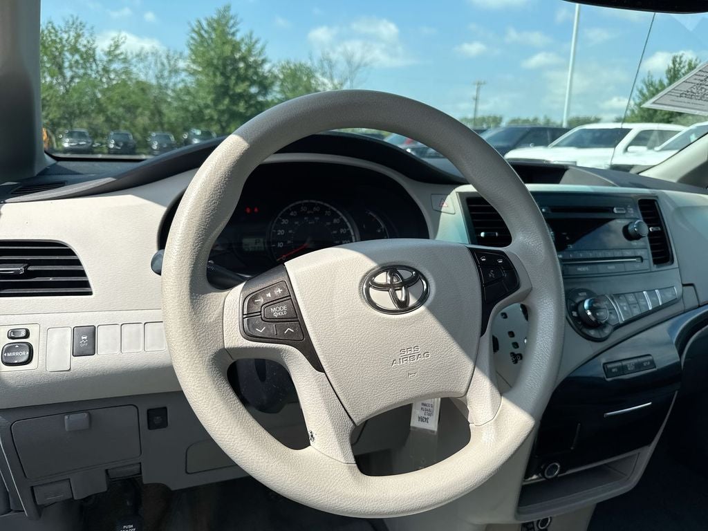 2013 Toyota Sienna LE
