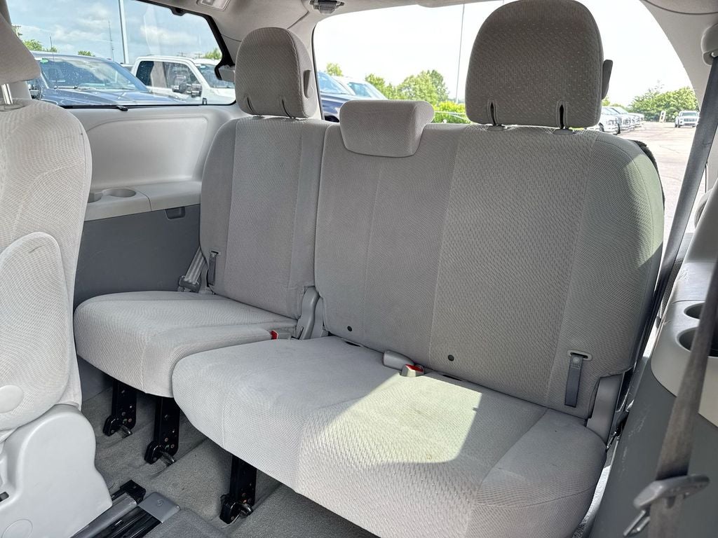 2013 Toyota Sienna LE