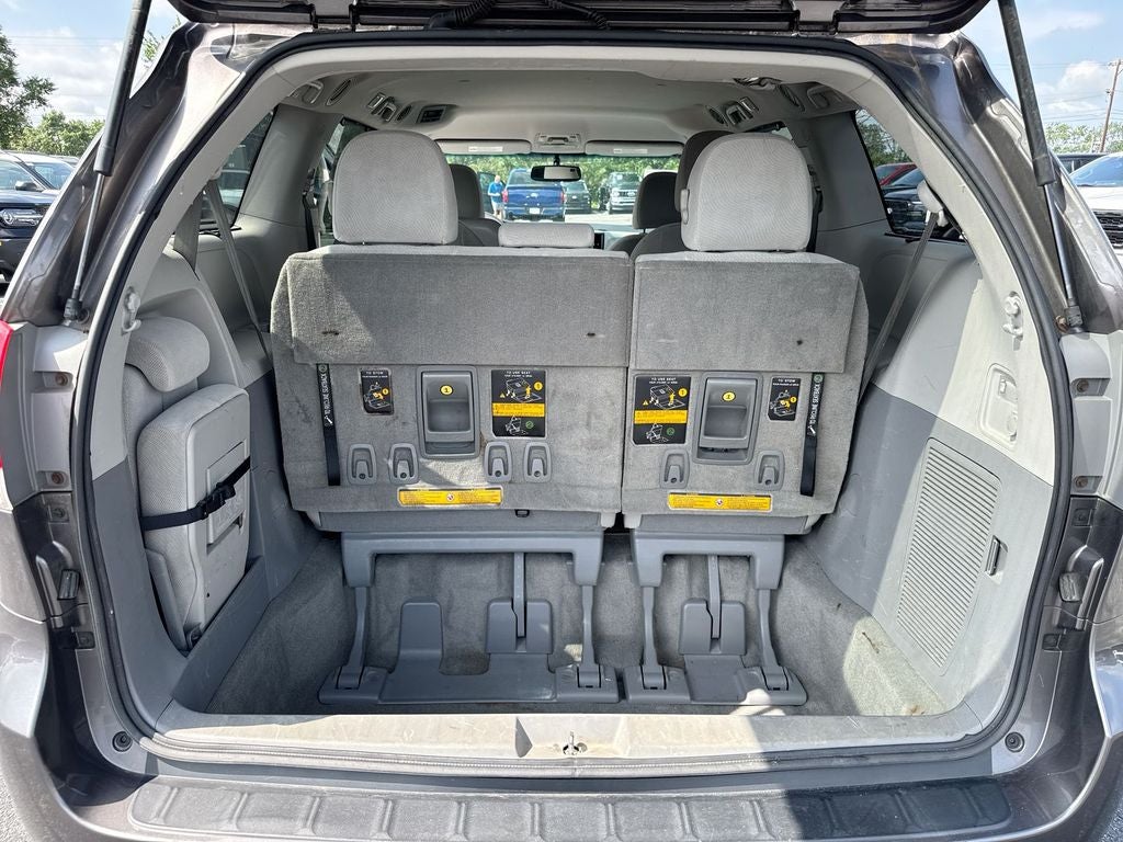2013 Toyota Sienna LE