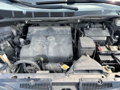 2013 Toyota Sienna LE