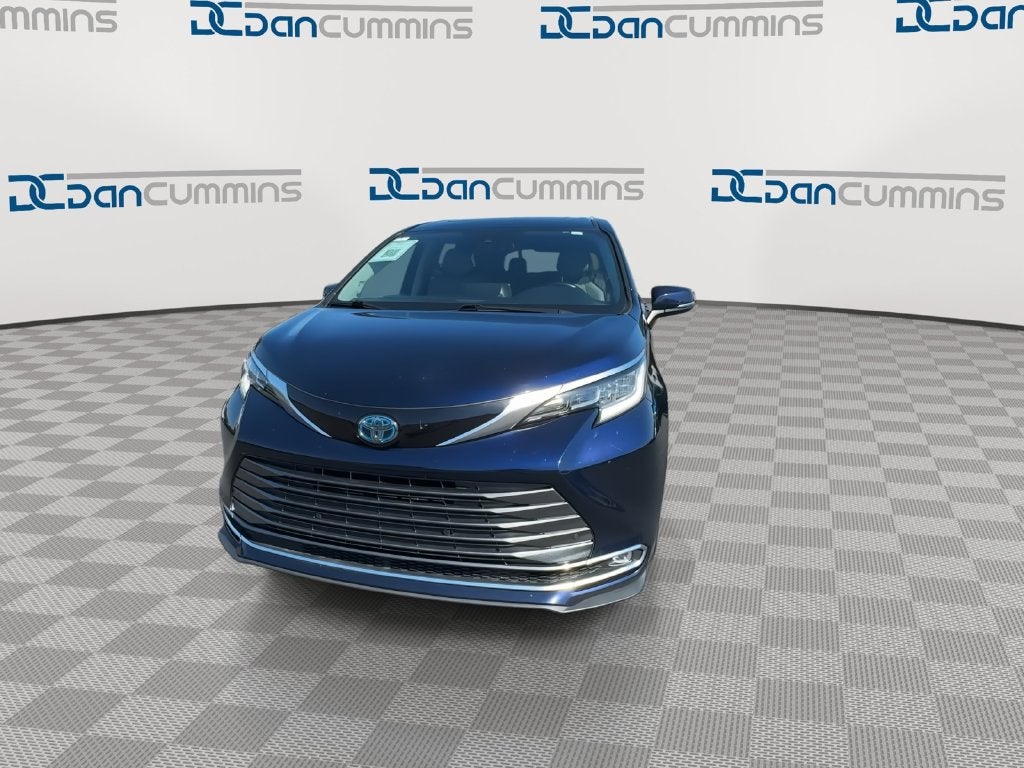 2021 Toyota Sienna Limited