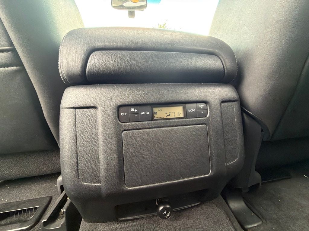 2017 INFINITI QX80 Base