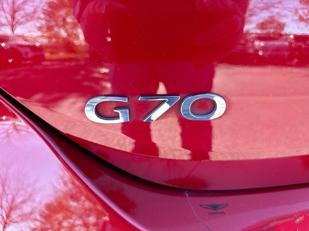 2022 Genesis G70 2.0T