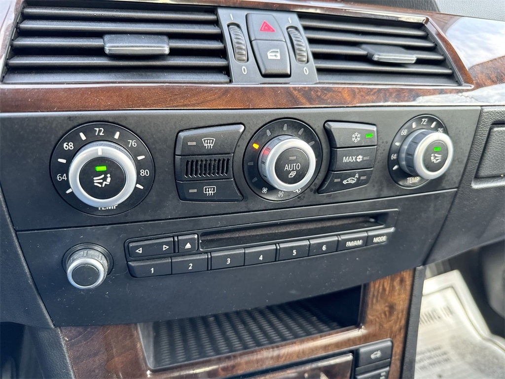 2010 BMW 5 Series 528i