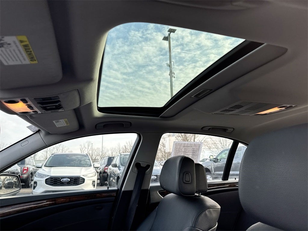 2010 BMW 5 Series 528i