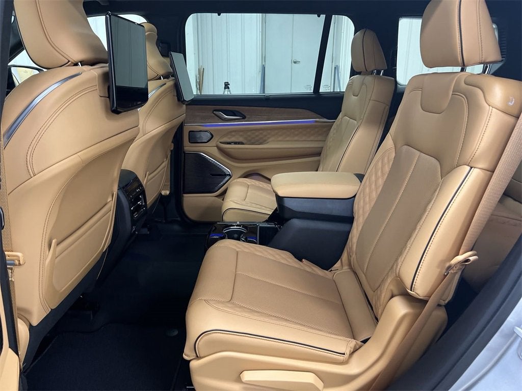 2023 Jeep Grand Cherokee L Summit Reserve