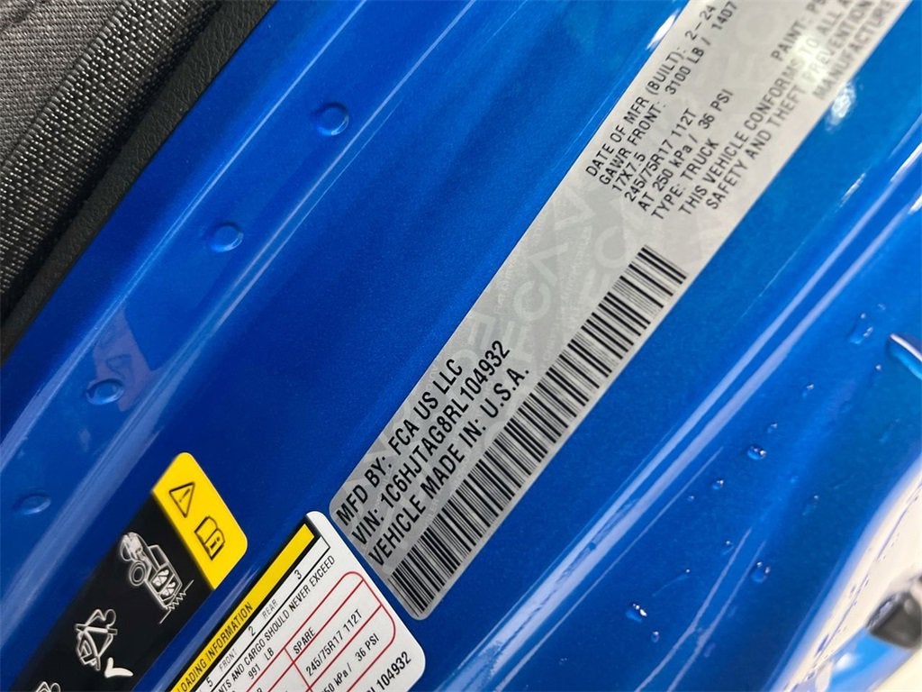 2024 Jeep Gladiator Sport S