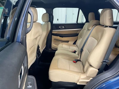 2017 Ford Explorer Base