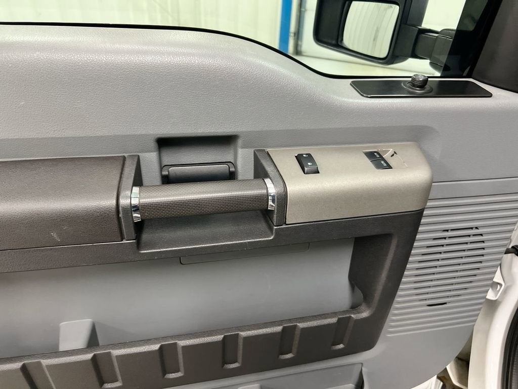 2016 Ford Super Duty F-350 SRW Lariat