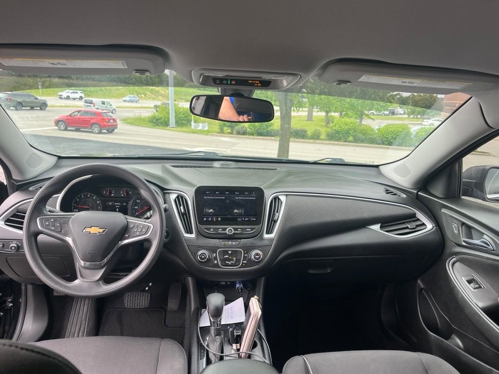 2022 Chevrolet Malibu LS