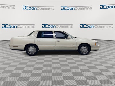 1999 Cadillac Deville Base