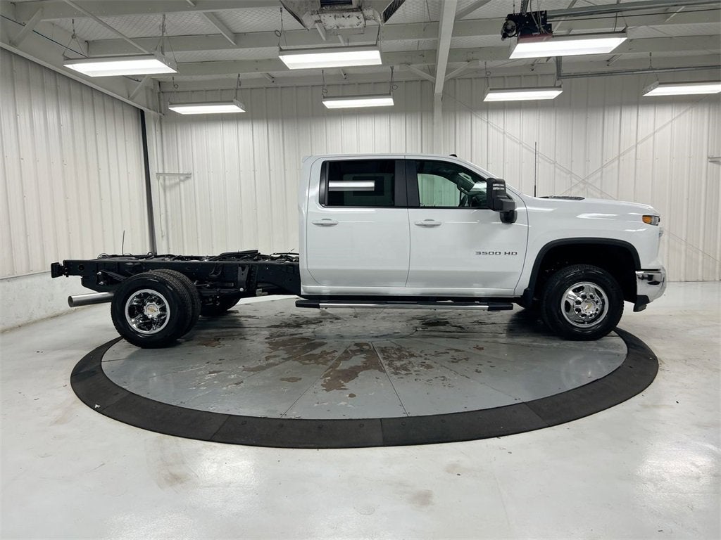 2026 Chevrolet Silverado 3500 HD Chassis Cab LT