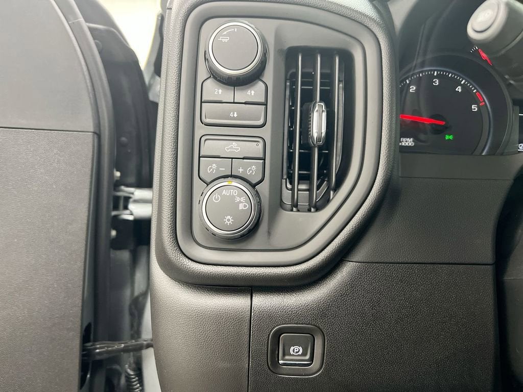 2026 Chevrolet Silverado 3500 HD WT DRW