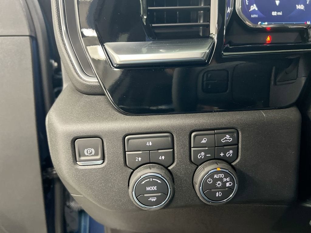 2026 Chevrolet Silverado 3500 HD LT - Photo 14