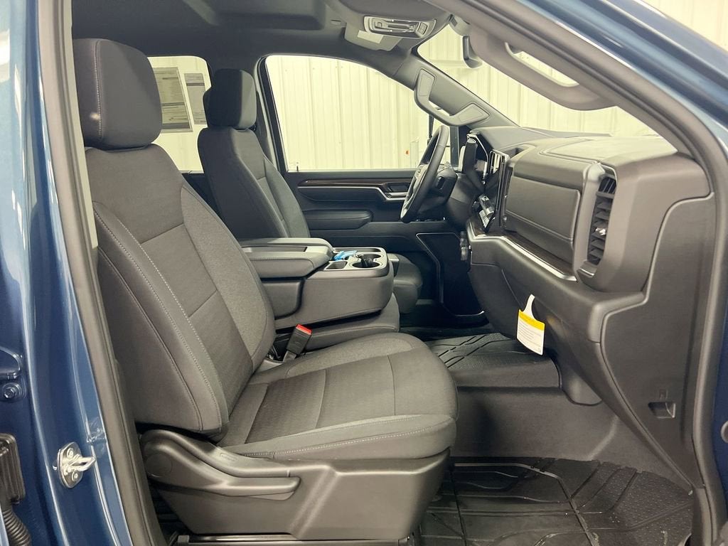 2026 Chevrolet Silverado 3500 HD LT - Photo 17