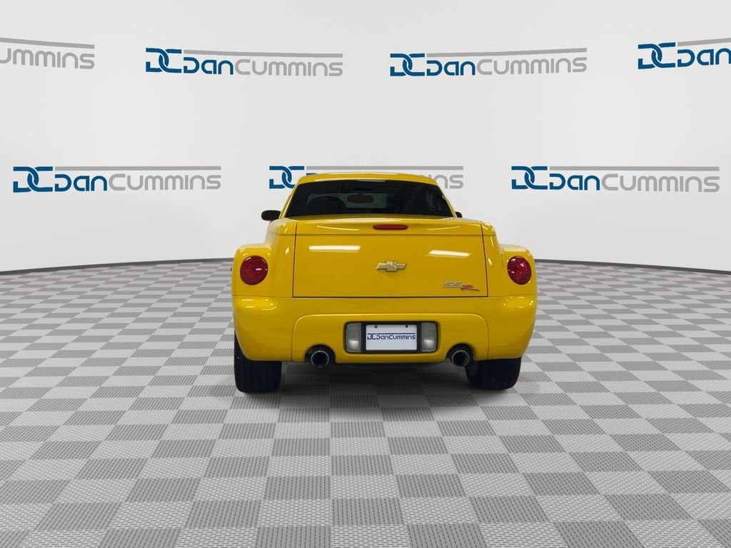 2004 Chevrolet SSR LS