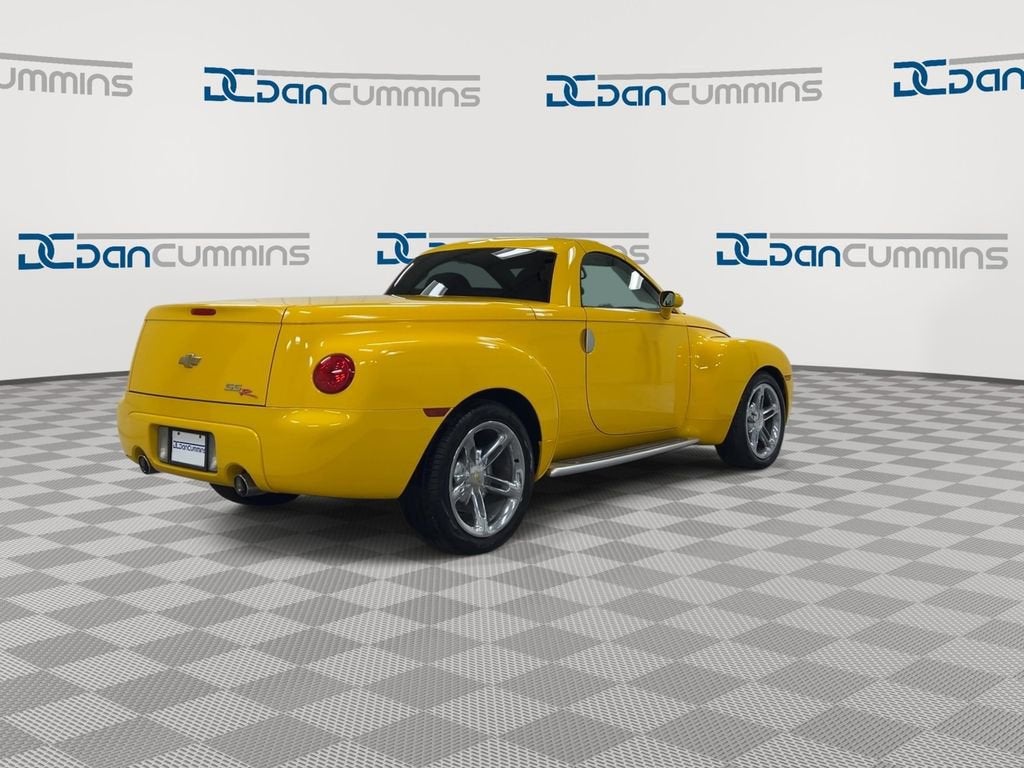 2004 Chevrolet SSR LS