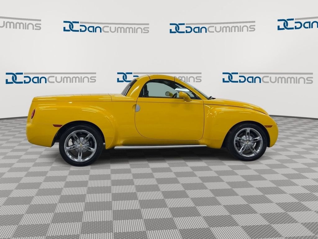 2004 Chevrolet SSR LS