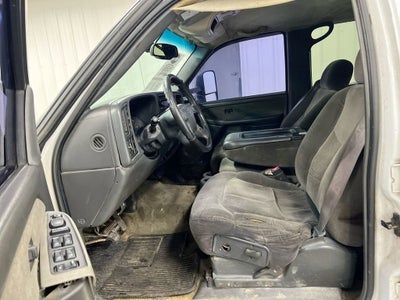 2003 Chevrolet Silverado 2500 HD LS