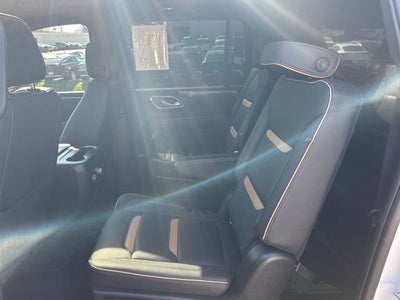 2022 GMC Yukon XL AT4