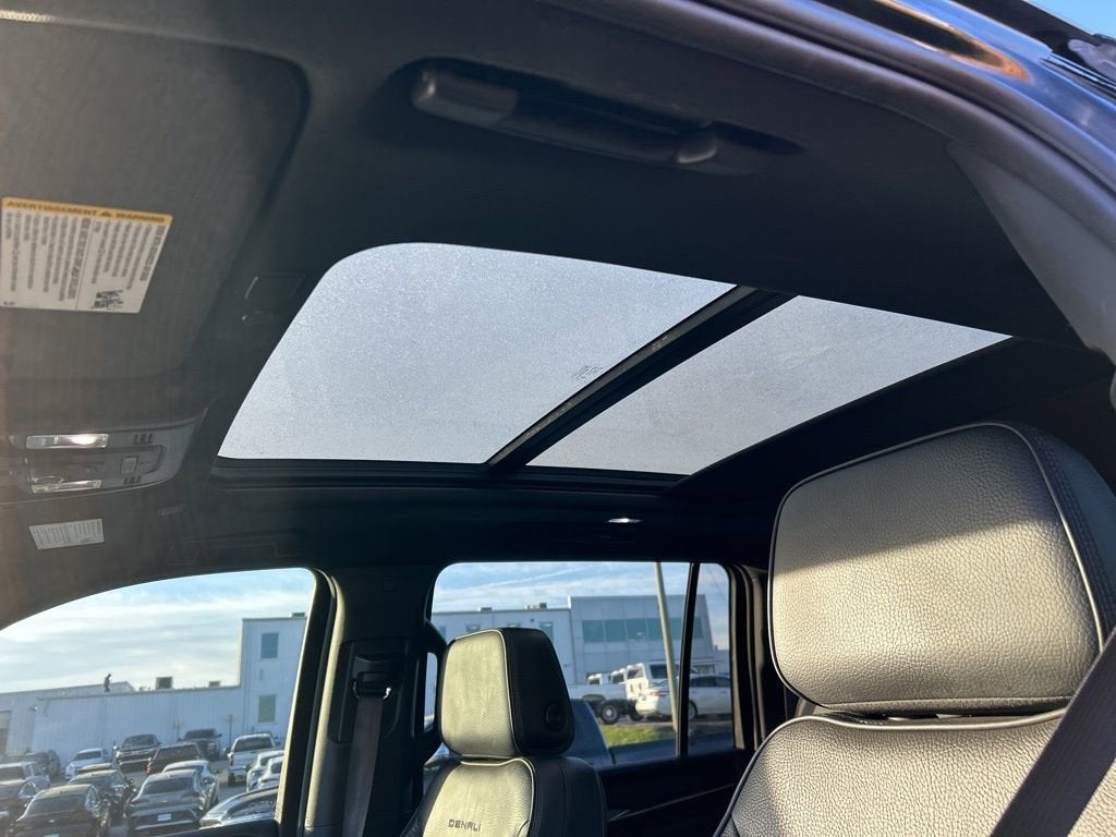 2023 GMC Yukon XL Denali