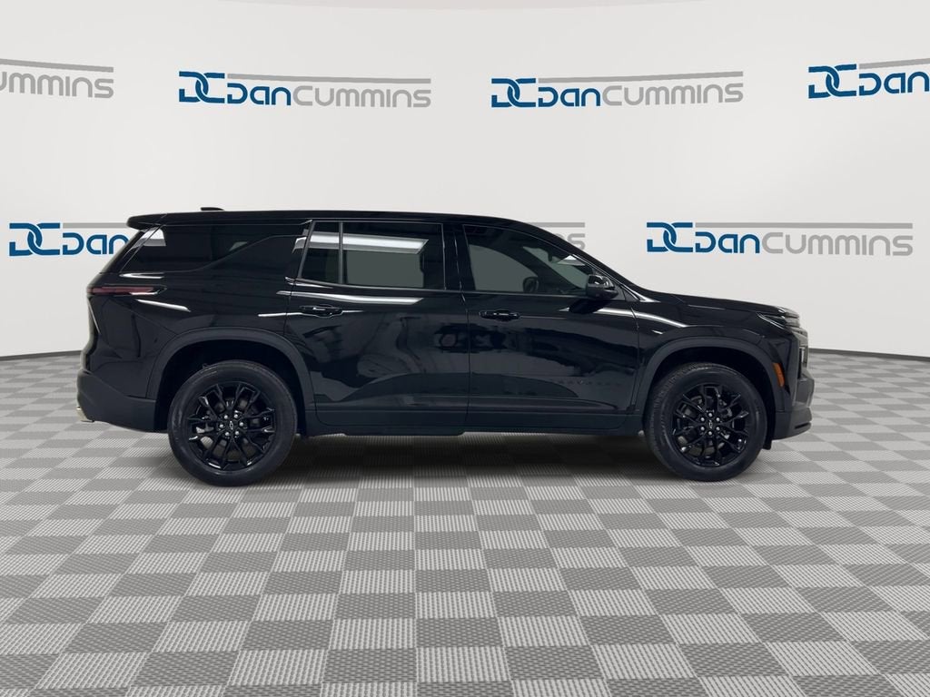 2024 Chevrolet Traverse LS