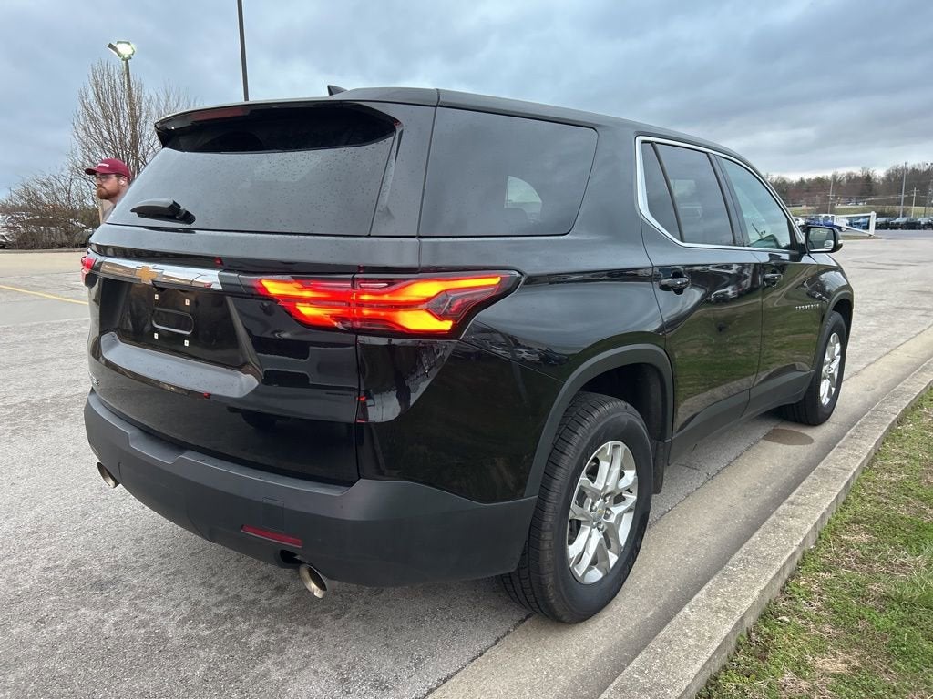 2023 Chevrolet Traverse LS