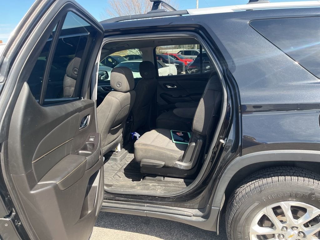 2018 Chevrolet Traverse LT Cloth