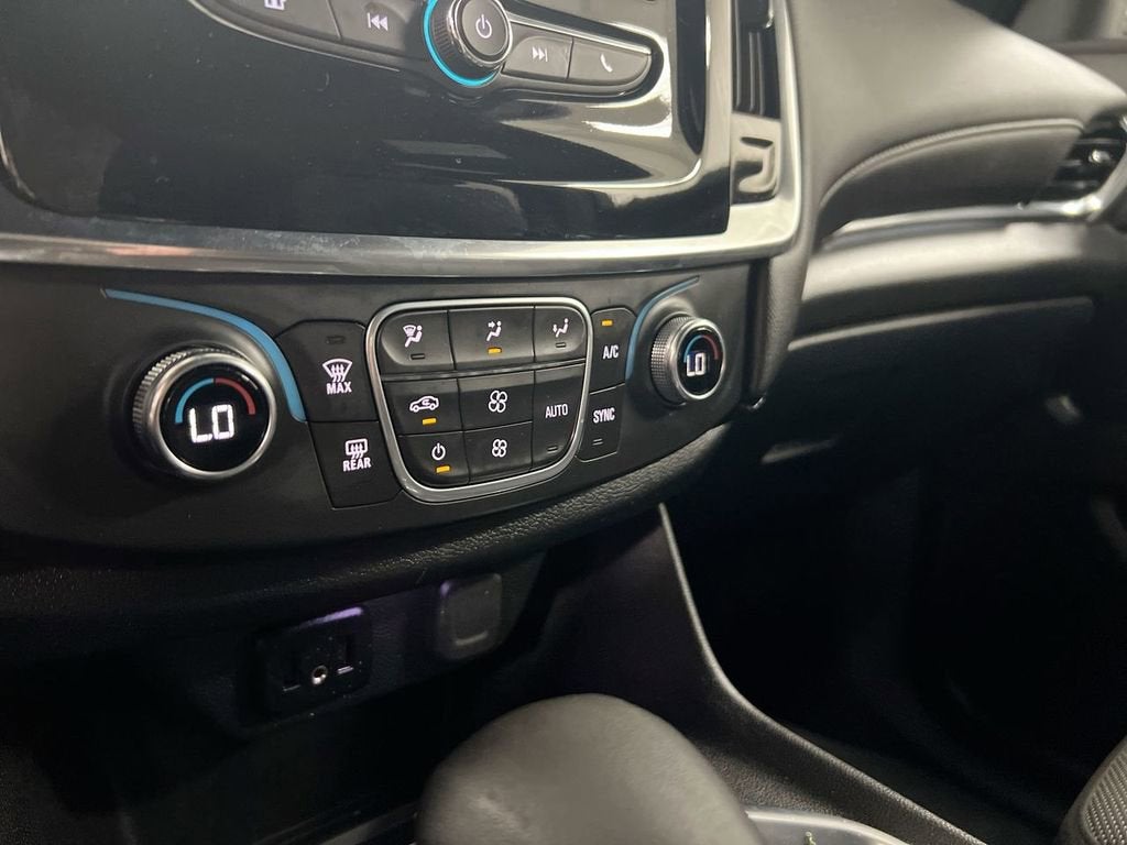 2022 Chevrolet Traverse 2FL