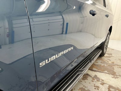 2025 Chevrolet Suburban LT