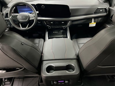 2025 Chevrolet Suburban RST