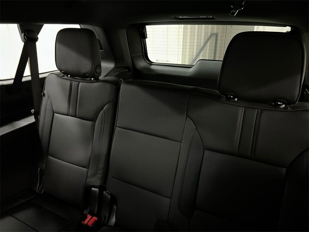 2025 Chevrolet Suburban RST