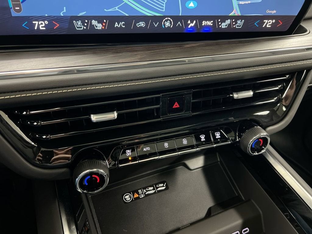 2025 Chevrolet Suburban Premier - Photo 17